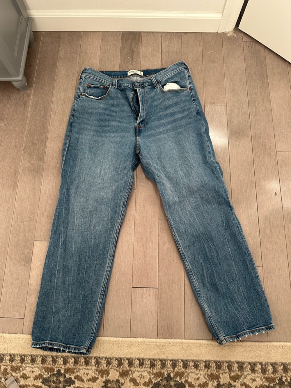 Abercrombie and Fitch Ankle Straight Ultra High-Rise Jean